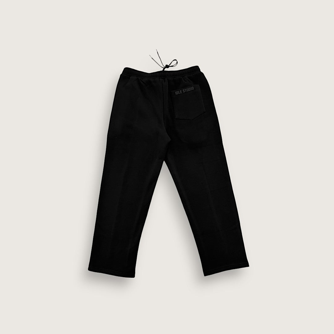 Idle Pleated Sweatpants - Jet Black